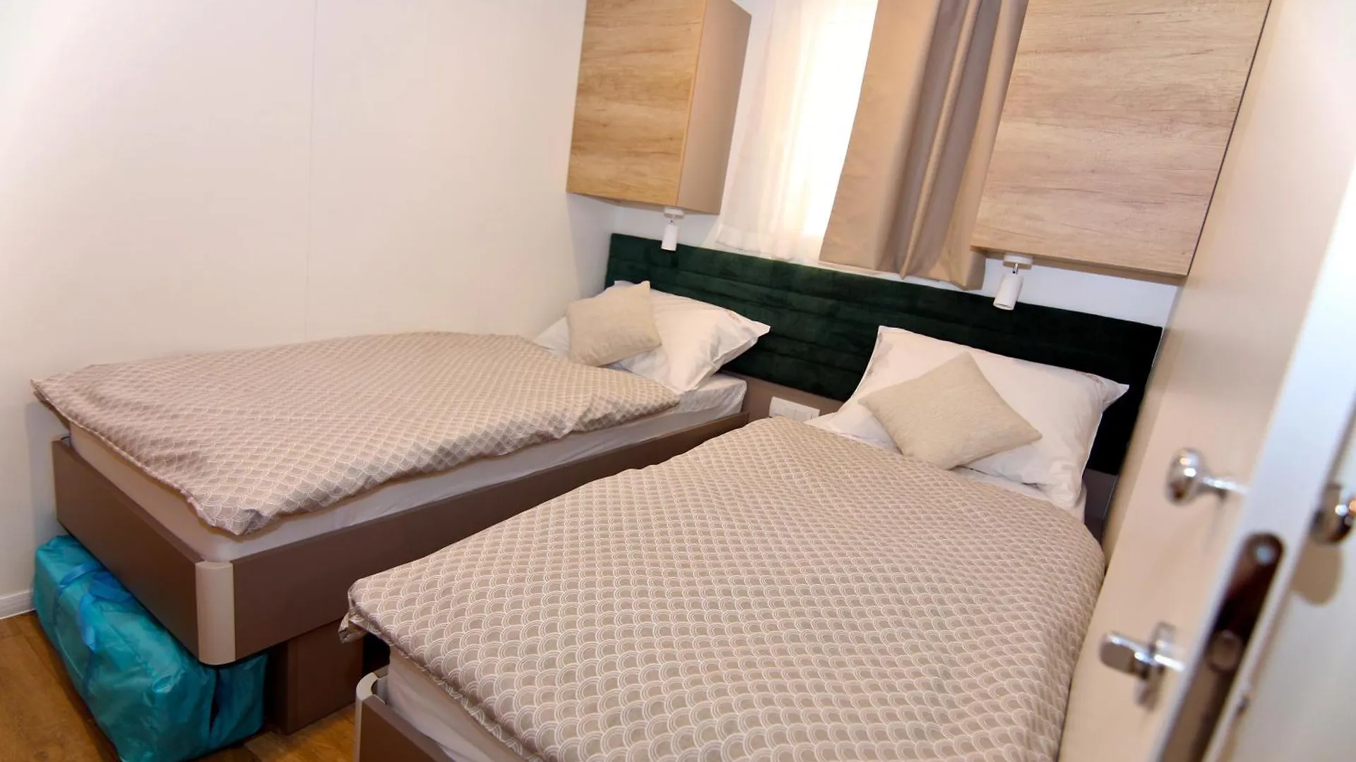 Mobile Home Tara بيوغْغاد نا موغو 0*,  كرواتيا