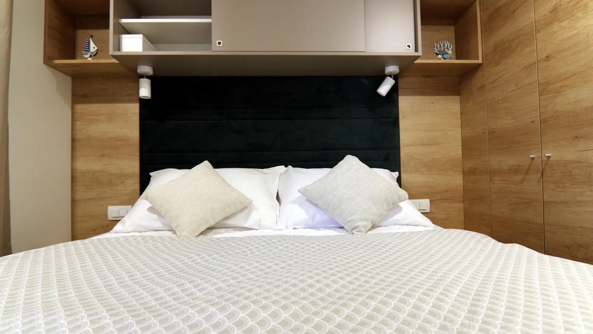 Mobile Home Tara بيوغْغاد نا موغو 0*,
